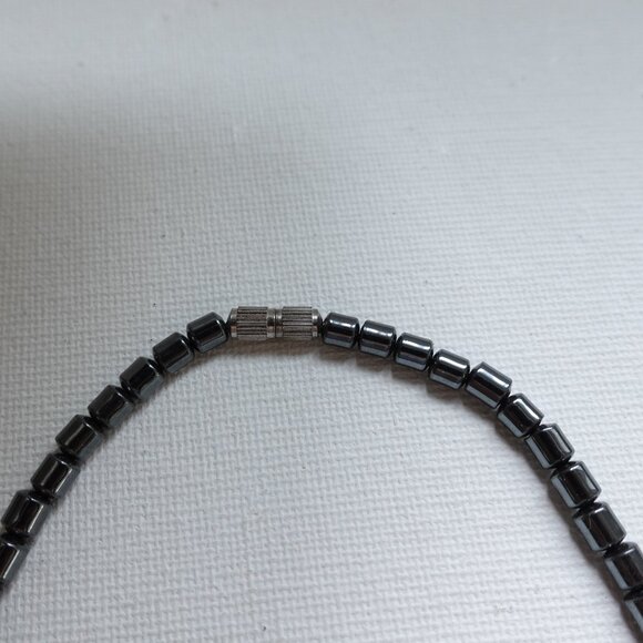 Hematite Necklace with Geometric Design - Picture 7 of 7